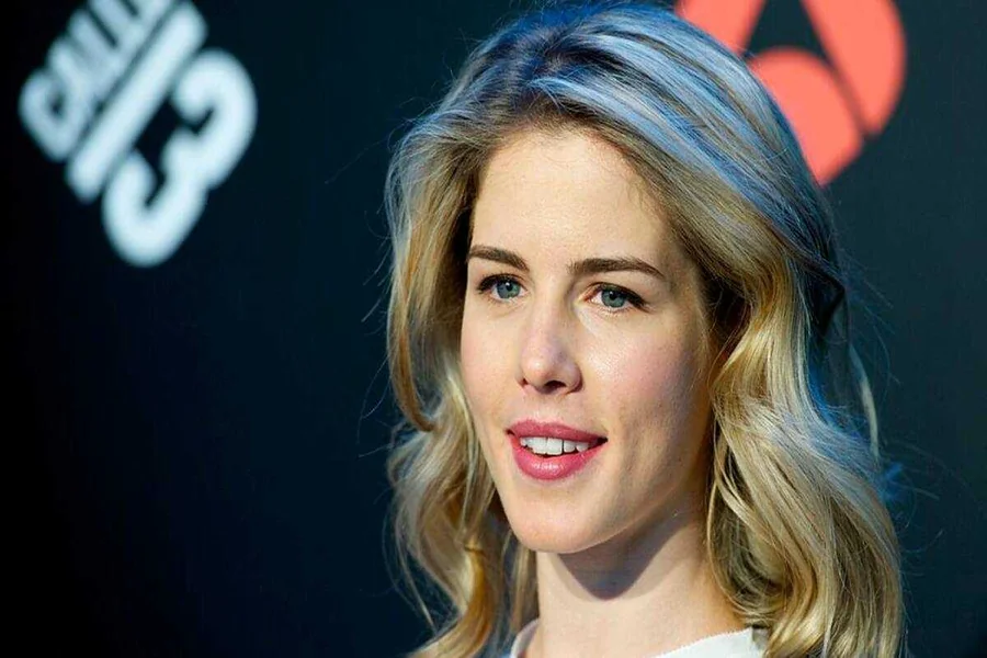Emily Bett Rickards Husband