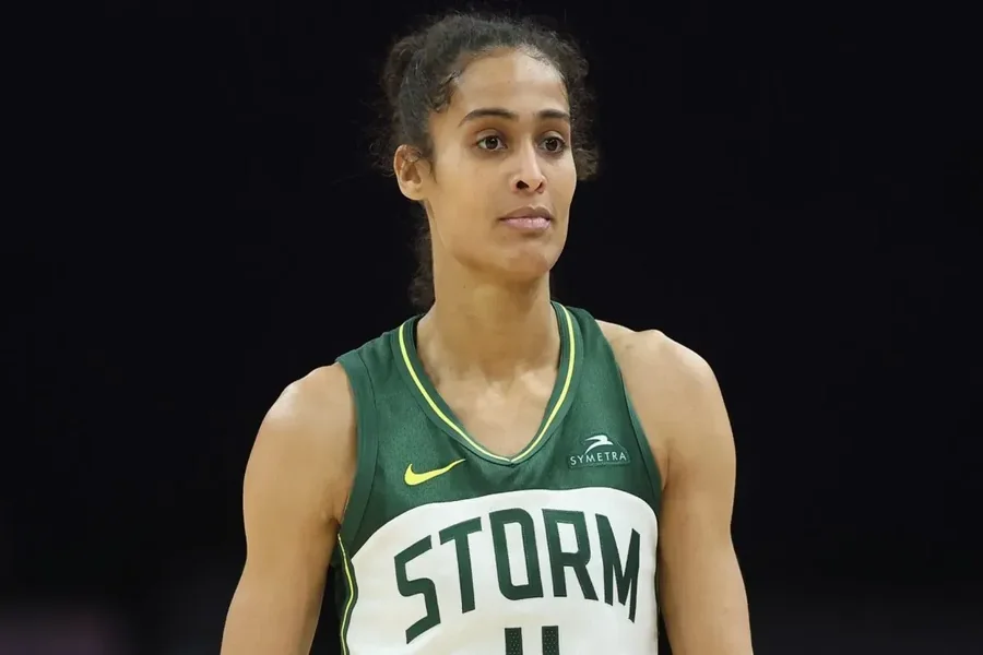 Skylar Diggins Height