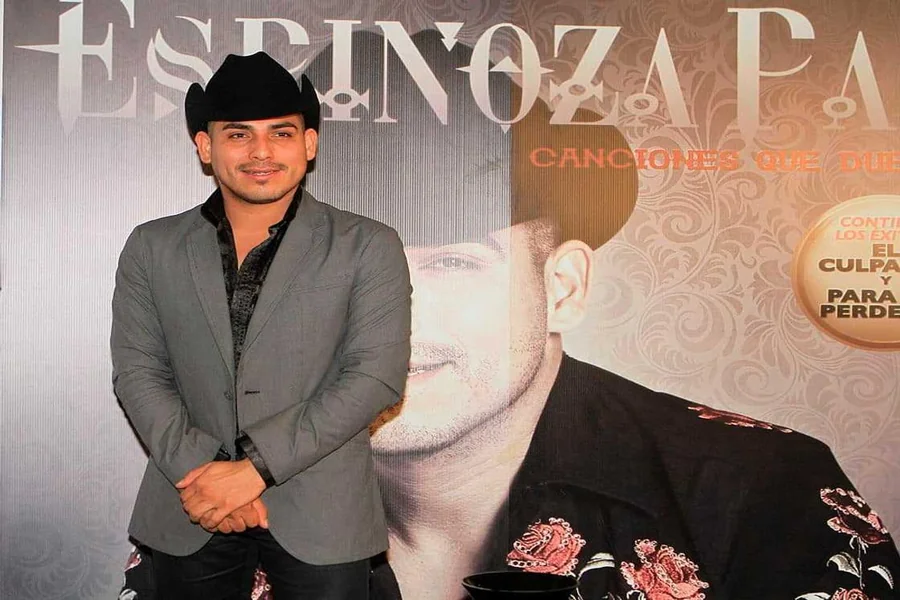 Espinoza Paz Wife